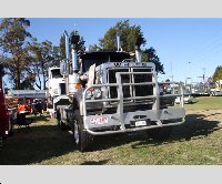 1st scssts classic truck show 165